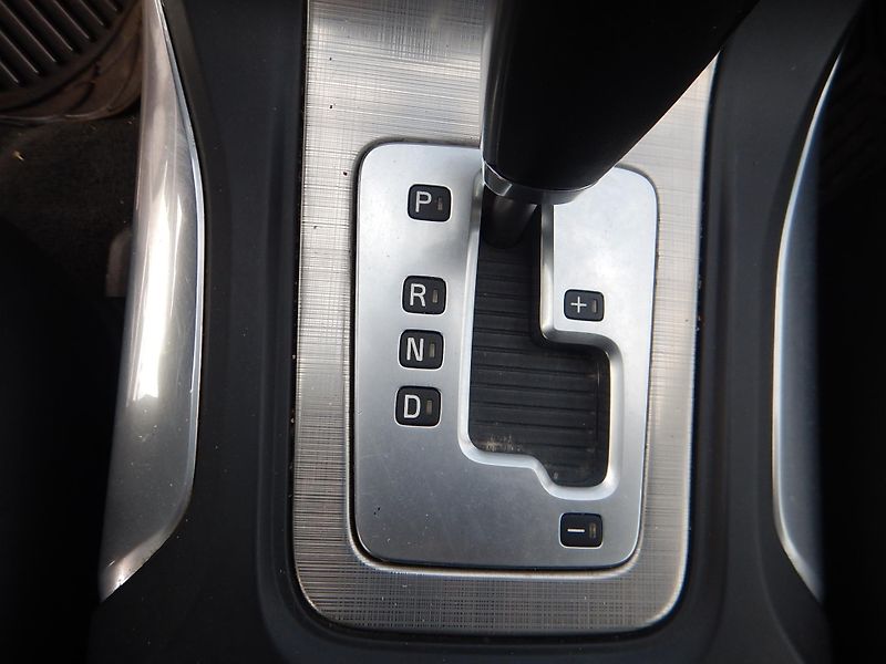 Volvo V70 D3 2.0 D, AUT, 120 kW  - fotka 20 z 31