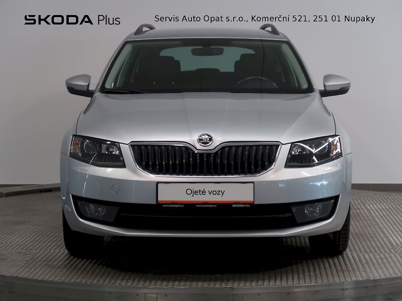 Škoda Octavia (2016) JOY 2.0TDI 110kW 4X4 TAŽNÉ XEN - fotka 4 z 34