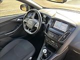 Ford Focus 1,0 EcoBoost RaceRed ST-line - náhled 16
