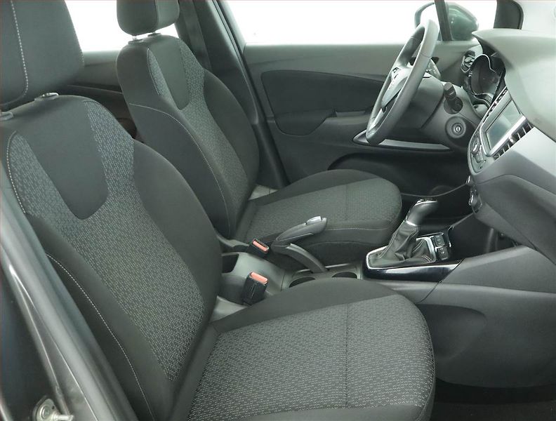 Opel Crossland X (2020) Business 1.2, Tempomat - fotka 9 z 17