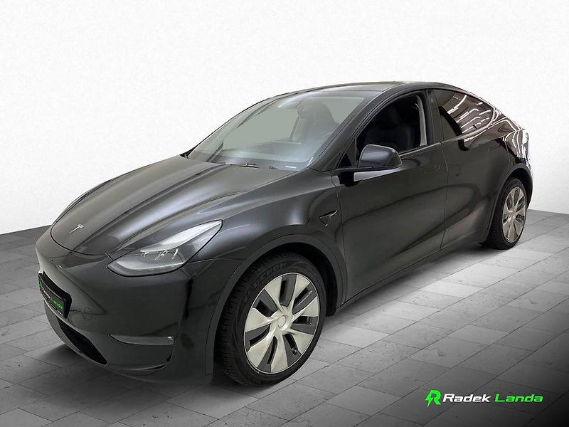 Tesla Model Y (2023) Long Range AWD Berlín - fotka 3 z 7