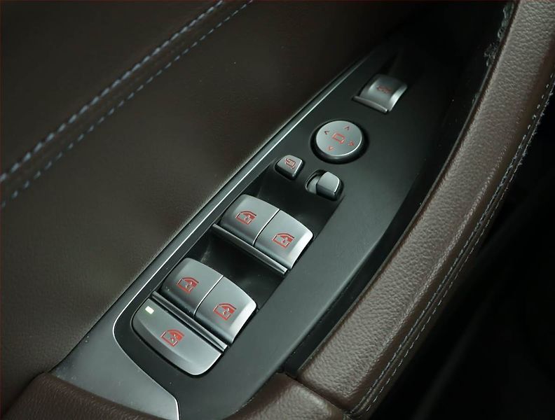 BMW iX3 (2021) Impressive 80 kWh, SoH 100% - fotka 15 z 21