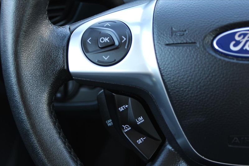 Ford Grand C-MAX 1,0 ECOBOOST  NOVÉ V ČR,1.MAJ - fotka 16 z 24