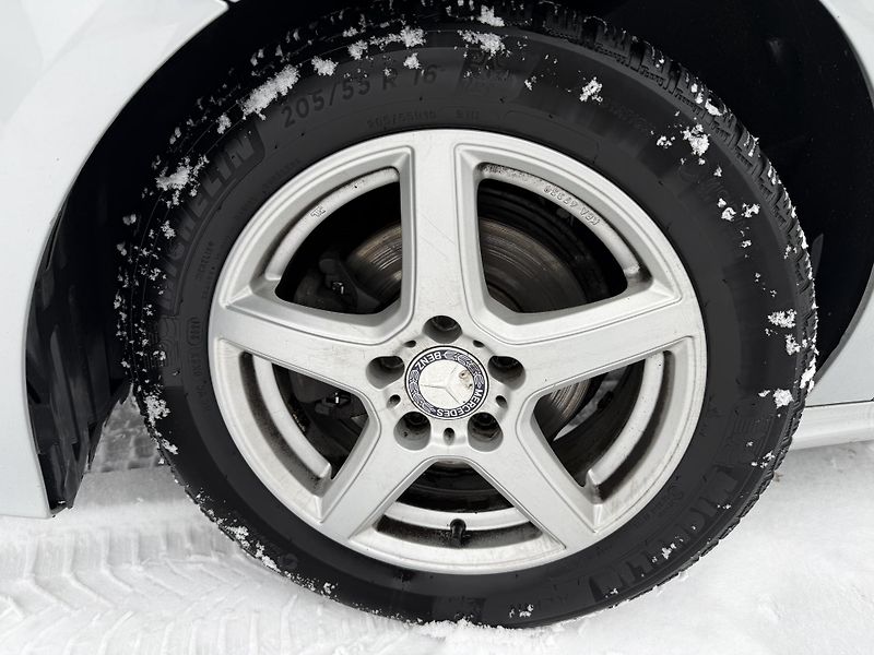 Mercedes-Benz Třídy B 180CDI TAŽNÉ - fotka 21 z 23