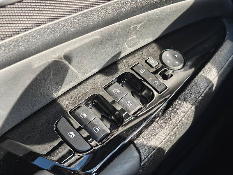 Kia Sportage TOP 1,6 T-GDi - fotka 19 z 23