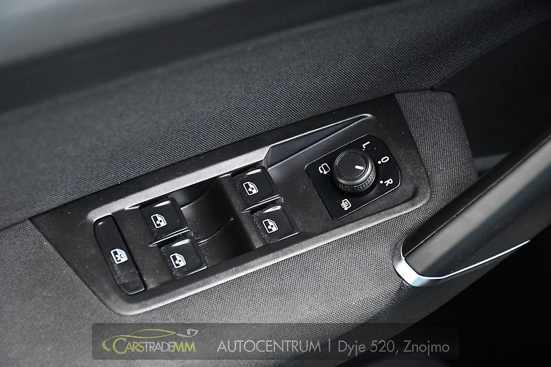 Volkswagen Touran 2.0TDi DSG TAŽNÉ 2xKOLA  - fotka 27 z 52