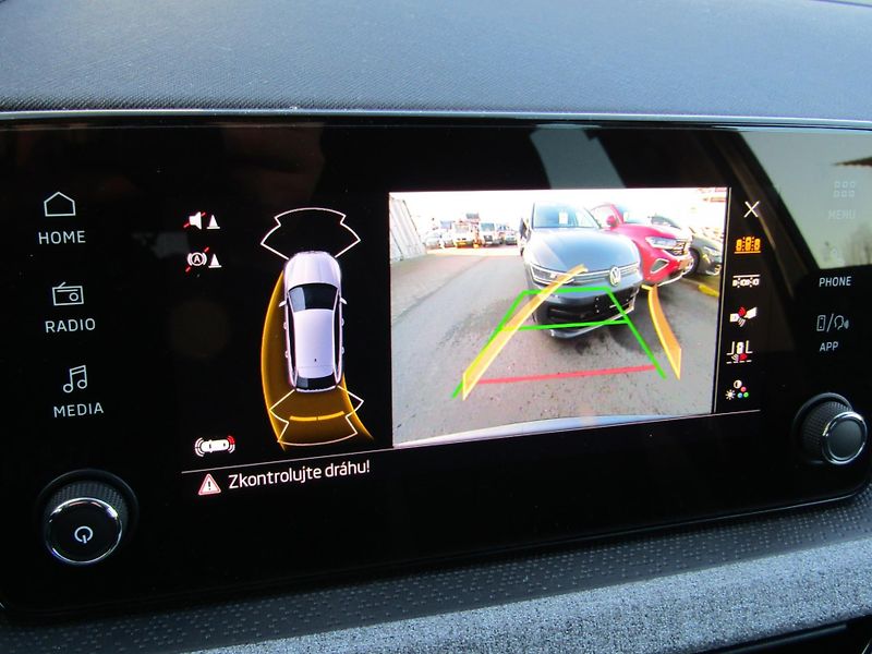 Škoda Scala FL Selection 1.0 TSI /85kW 6st - fotka 30 z 30