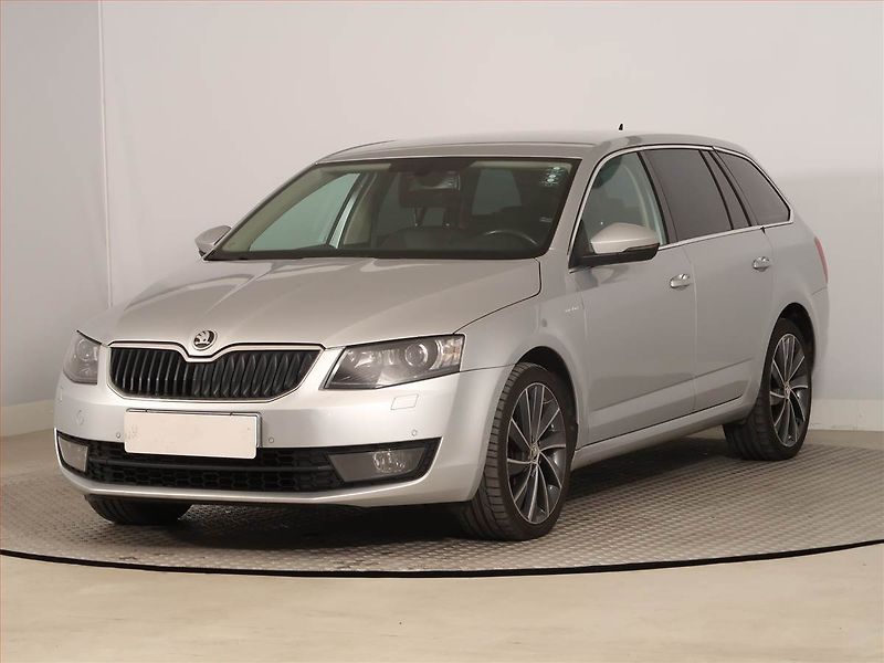 Škoda Octavia (2016) Laurin&Klement 2.0 TDI - fotka 2 z 20
