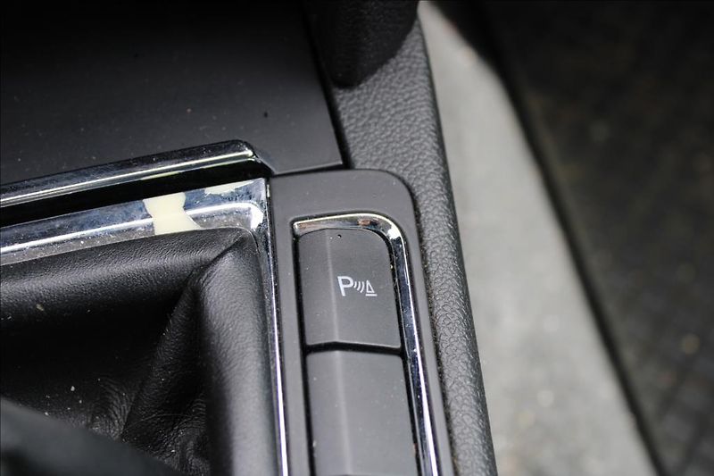Škoda Superb 2,0 TDi  4 x 4, DIG.KLIMA, ČR - fotka 25 z 38
