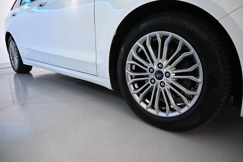 Ford Mondeo (2020) 2.0 140 KW LED ACC SONY 8AT EC - fotka 35 z 37