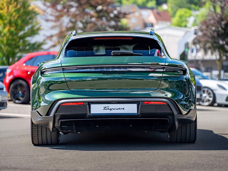 Porsche Taycan 4 Cross Turismo 360 InnoDrive - fotka 5 z 11
