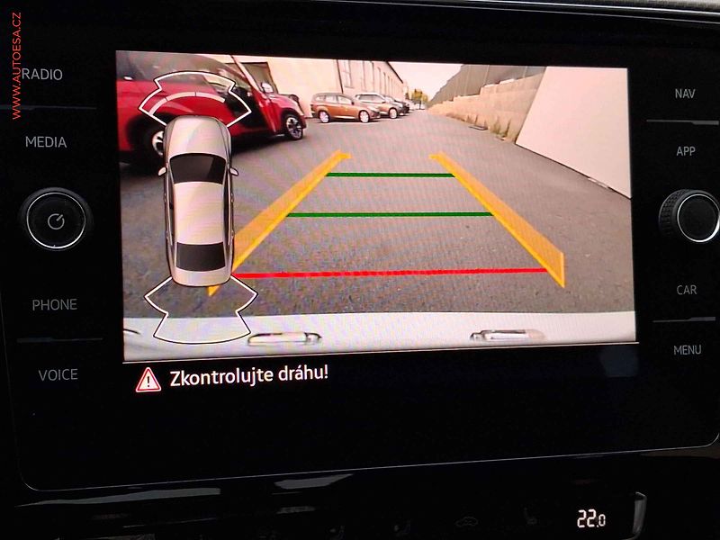 Volkswagen Passat (2020) 2.0TDi, ČR, DSG, LED, kamera - fotka 19 z 19