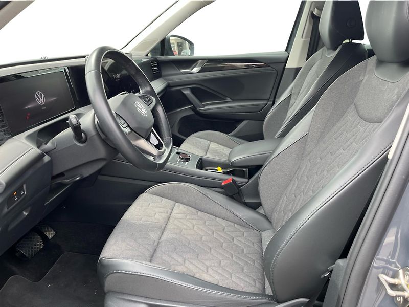 Volkswagen Tiguan 2,0TDI DSG 110 kW BusinessPrem - fotka 11 z 21