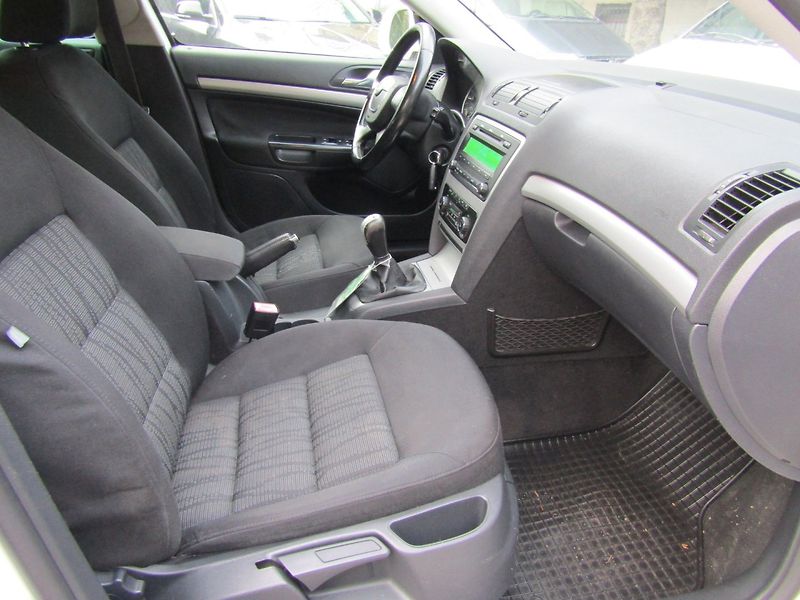 Škoda Octavia (2009) 2.0 TDI 103kW 4X4 - fotka 26 z 36
