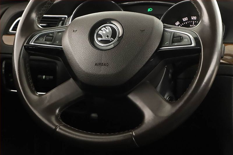 Škoda Superb (2013) Laurin&Klement 2.0 TDI, 4X4 - fotka 8 z 20