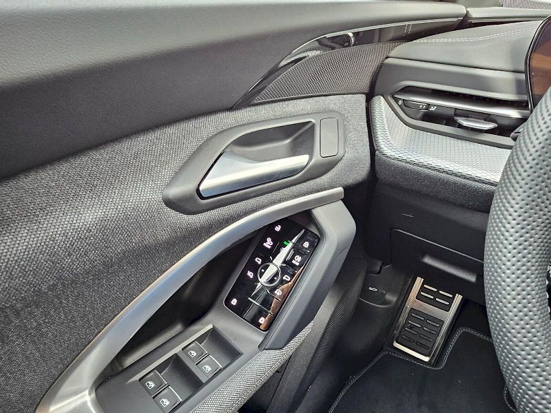 Audi Q5 (2025) TDI quattro 150kW - fotka 17 z 27