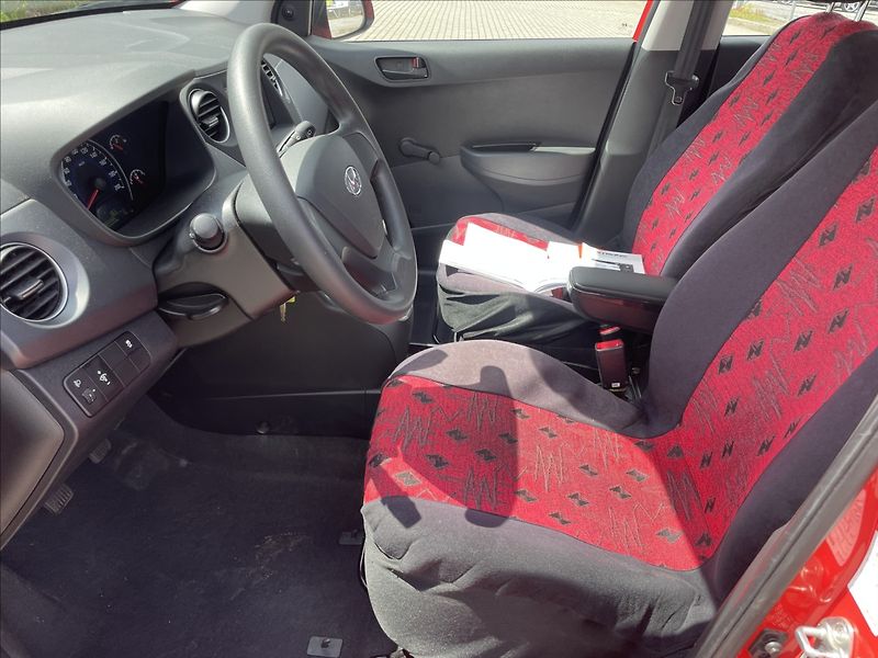 Hyundai i10 1,0 i 49kw ESP CZauto 1maj. - fotka 7 z 35