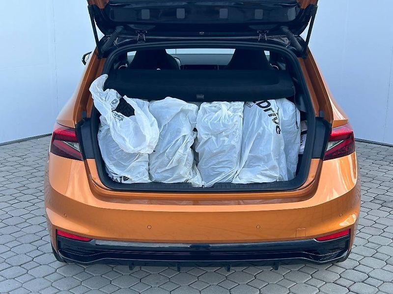 Škoda Fabia Monte Carlo 6MP 1,0TSI - fotka 23 z 24