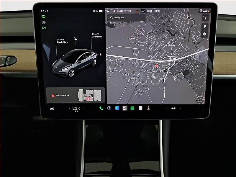 Tesla Model 3 (2019) Long Range 4WD 78kWh, SoH 83% - fotka 12 z 28