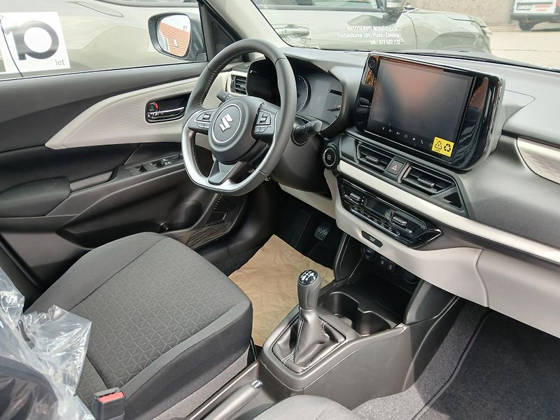 Suzuki Swift (2025) 1,2 PREMIUM ALLGRIP HYBRID - fotka 4 z 6