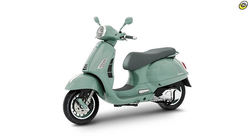 Vespa (2026) GTS 310 80th - fotka 4 z 10