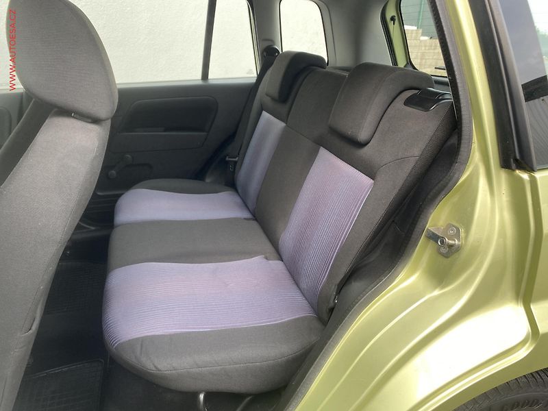 Ford Fusion (2007) 1.4i, ČR, AC, STK 6/2028 - fotka 10 z 14