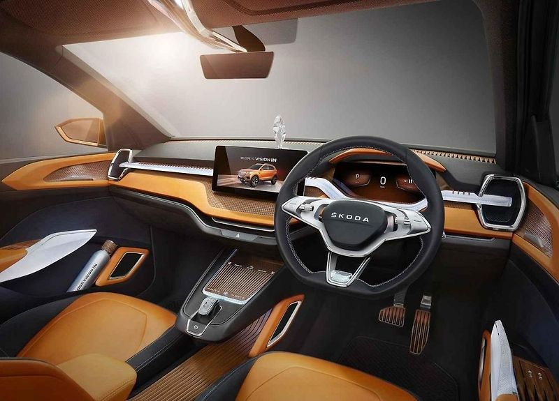Škoda začíná s odtajňováním velkého rodinného elektromobilu