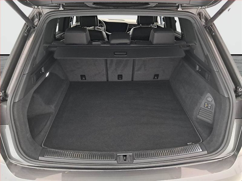 Volkswagen Touareg (2019) 3.0 TDI - fotka 14 z 21
