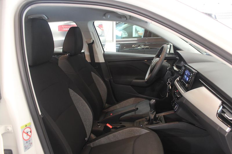 Škoda Scala (2019) 1.0 TSI 70kW Klima LED - fotka 20 z 31