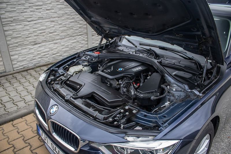 BMW Řada 3 - fotka 40 z 43