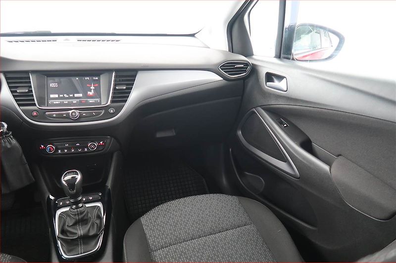 Opel Crossland X (2024) 1.2 Turbo, ČR,1.maj - fotka 8 z 17