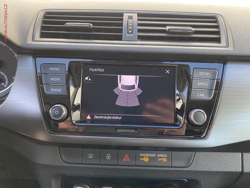 Škoda Fabia (2020) 1.0 TSi, 1.maj,ČR, Style, LED - fotka 17 z 18