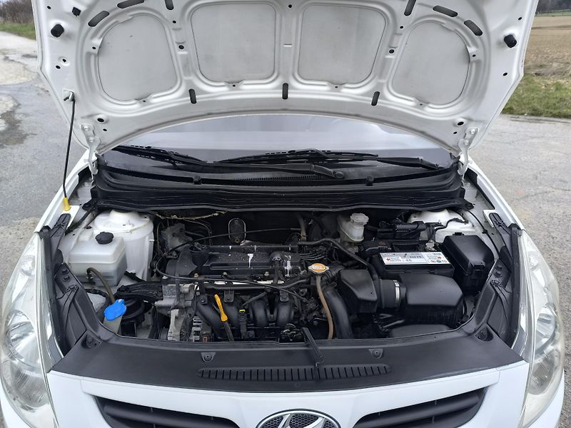 Hyundai i20 1.3 DOLOŽENÉ KM.PRVNÍ MAJ. - fotka 24 z 25