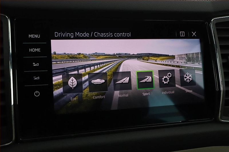 Škoda Kodiaq (2023) 2.0 TSI - fotka 11 z 21
