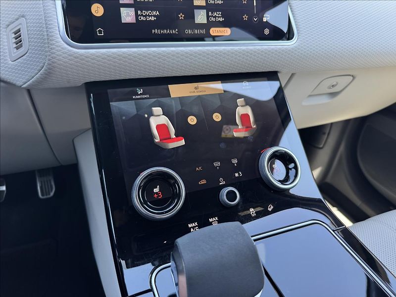 Land Rover Range Rover Velar 3,0 D300 R-DYNAMIC SE AWD DPH - fotka 29 z 36