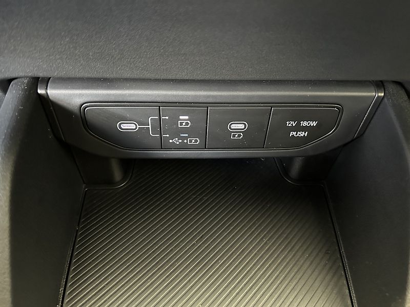 Kia K4 1.6 T-GDi EXCLUSIVE 110 KW (20 - fotka 23 z 29