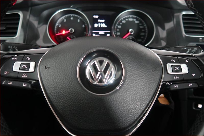 Volkswagen Golf (2017) Comfortline 1.4 TSI - fotka 17 z 19