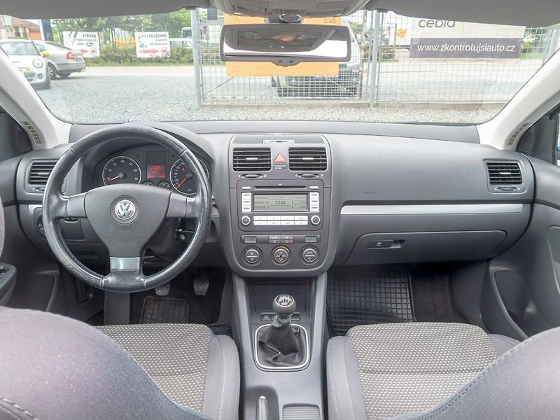 Volkswagen Golf (2008) 1.4TSI 90KW PANO – PO ROZVODEC - fotka 11 z 40