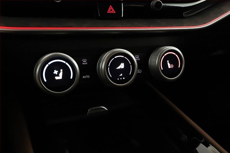 Škoda Superb (2025) 2.0 TDI, LAURIN & KLEMENT - fotka 22 z 31