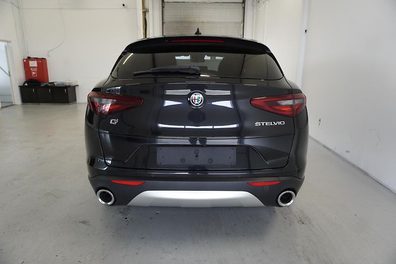 Alfa Romeo Stelvio (2018) STELVIO 2.2D Q4 AUTOMAT - fotka 6 z 35