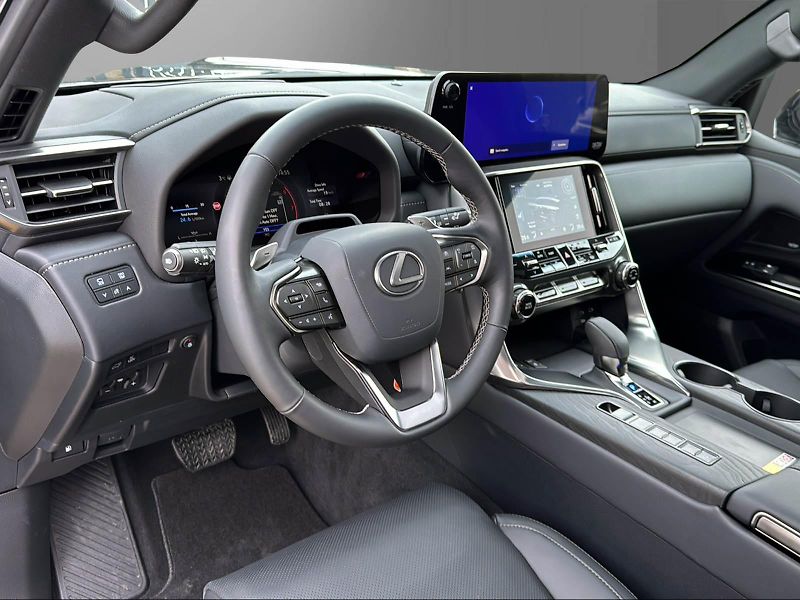 Lexus LX 700h (2025) OVERTRAIL+  - fotka 11 z 24