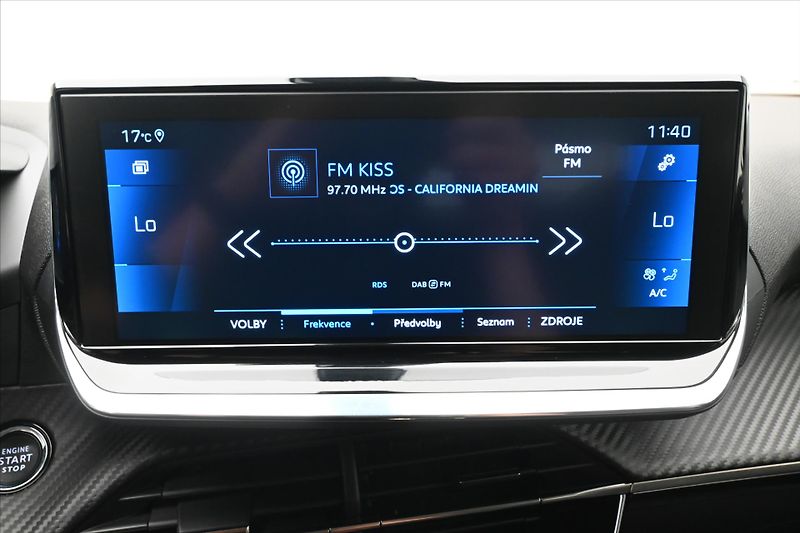 Peugeot 2008 1,5 BlueHDi 81 kW Allure Záruk - fotka 19 z 29