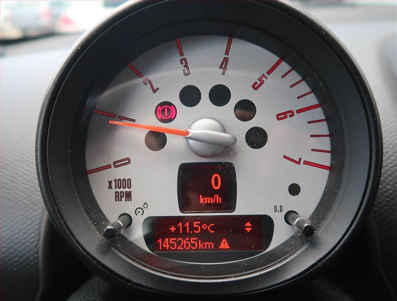 Mini Countryman (2011) Cooper D ALL4, 4X4, Xenony - fotka 11 z 13
