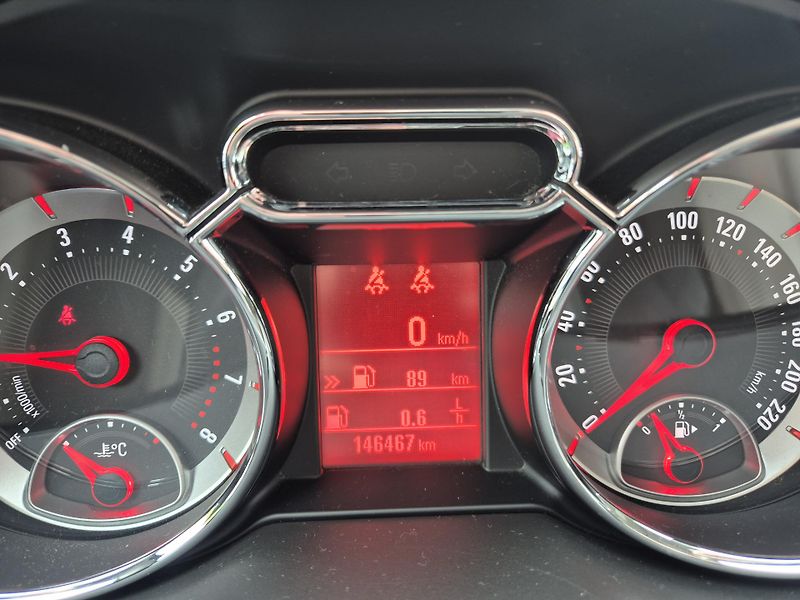 Opel Adam 1,4TSi, 64kw - fotka 9 z 9