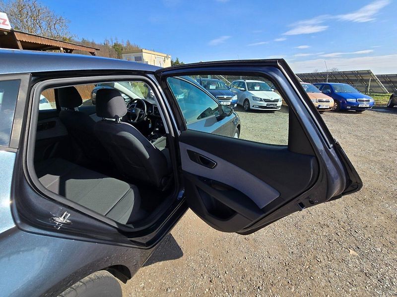 Seat Leon (2021) 1.5 TSGi Style DSG - fotka 18 z 22