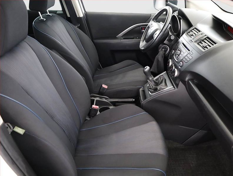 Mazda 5 (2012) 1.8, 7 míst - fotka 7 z 21