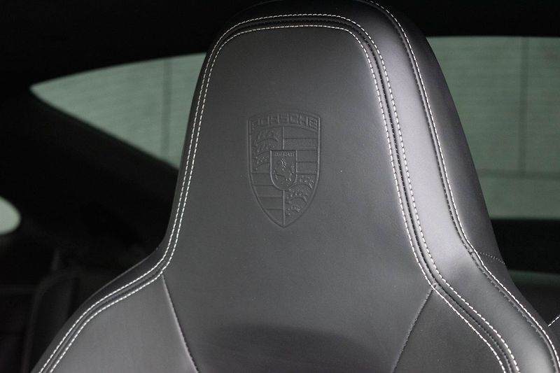 Porsche 911 CARRERA S - fotka 17 z 34