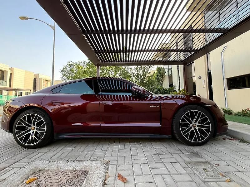 Porsche Taycan (2022) Porsche Taycan  - fotka 2 z 8