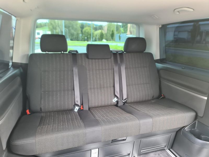 Volkswagen Transporter (2016) MULTIVAN 2.0TDi 110-KW OLOMOUC - fotka 19 z 103