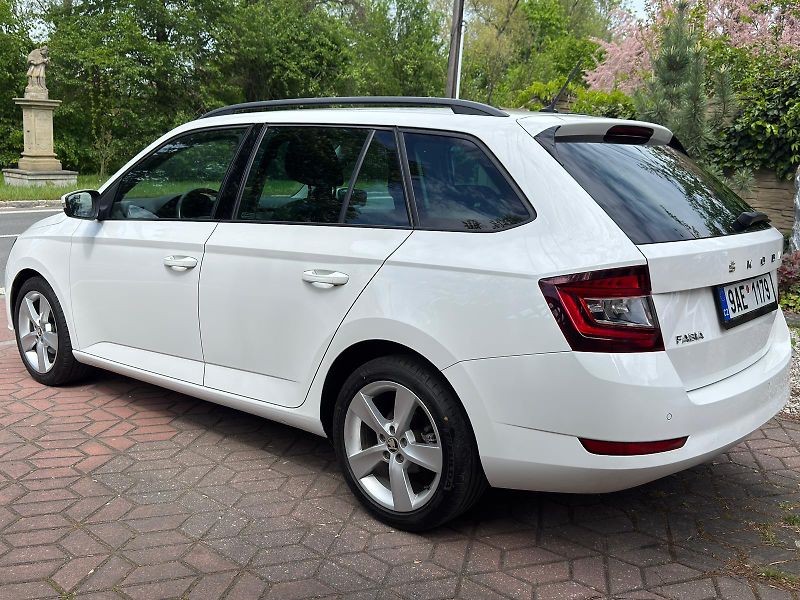 Škoda Fabia 1.0Tsi 70kW 1.MAJ ČR TAŽNÉ  - fotka 4 z 23
